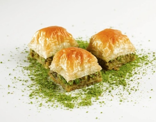 750 Gr Yoğun Antep Fıstıklı Çıtır Baklava Tokat pasta